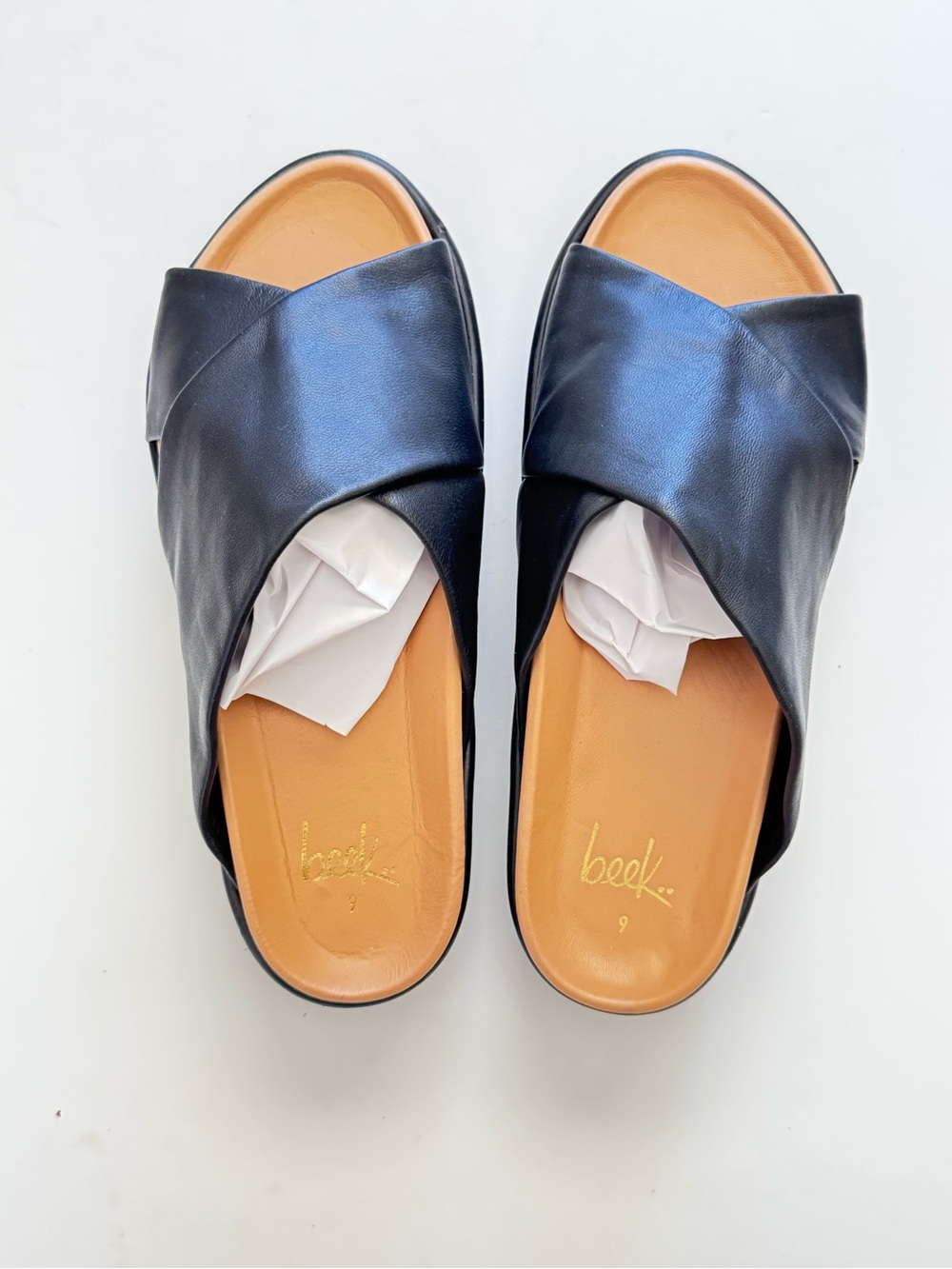 New Beek Kite Black Leather Crossover Slide Platform Sandals size 9